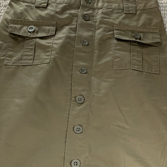 3/$20 Gap Khakis Skirt Straight Button Down Pencil Skirt Size 1 - Picture 3 of 8